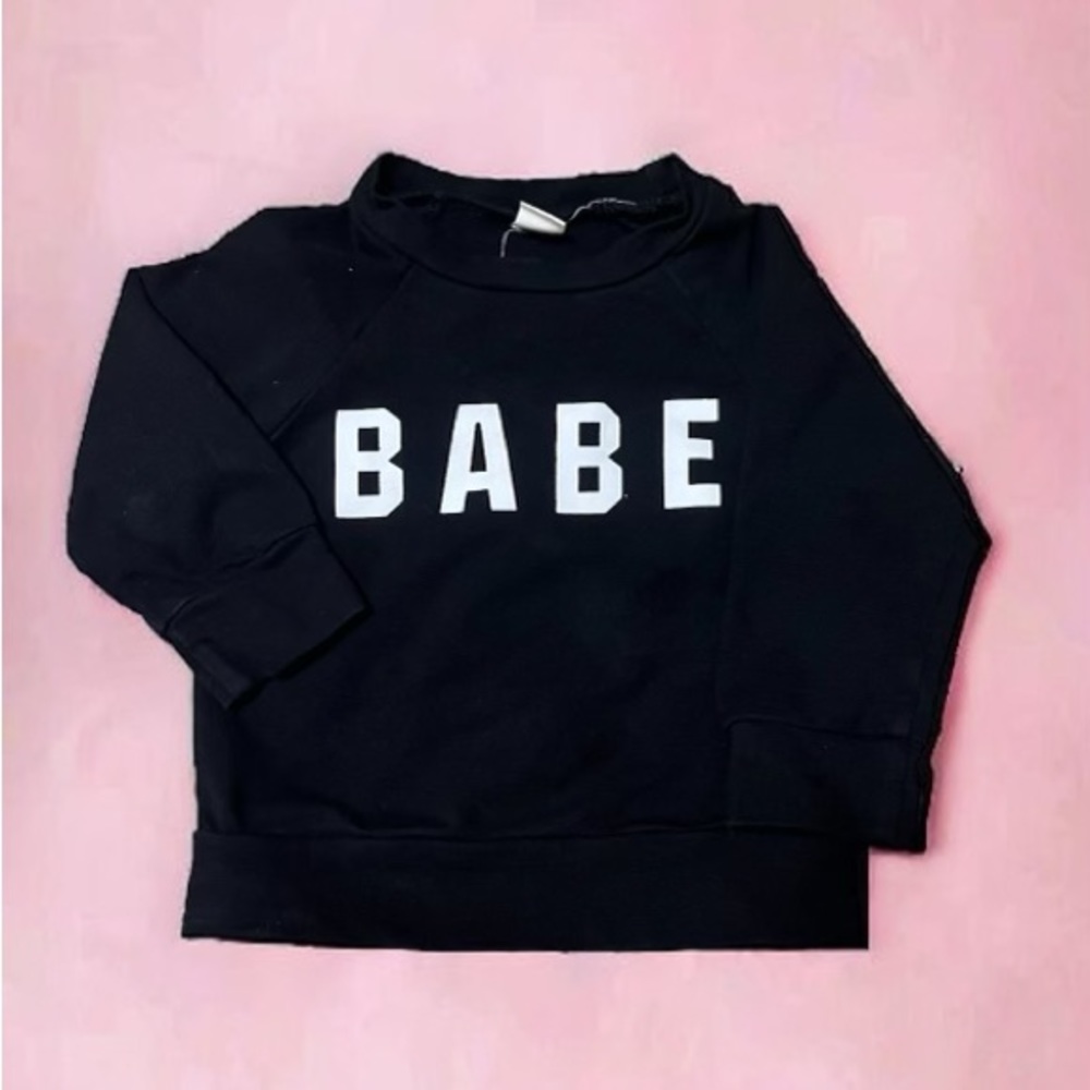 BABE Sweatshirt - Black